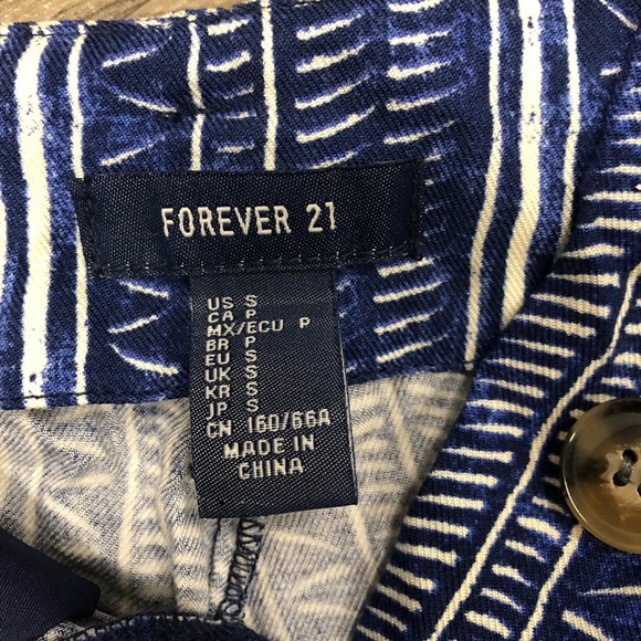 Forever 21 Loose Shorts W/ Belt - Picture 2 of 3